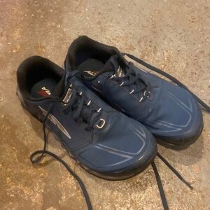 Altra mens trail running shoes size 8.5